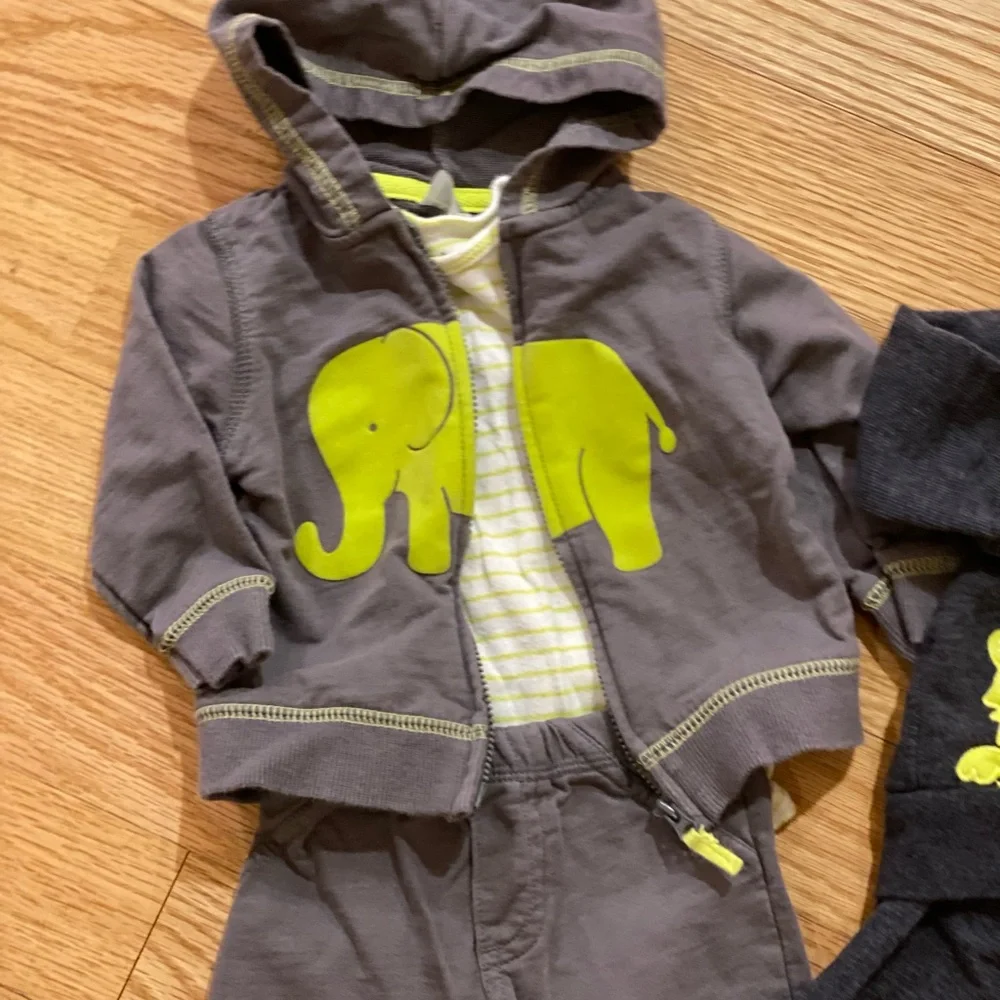 Carters 2 matching outfits gray and green 6 months